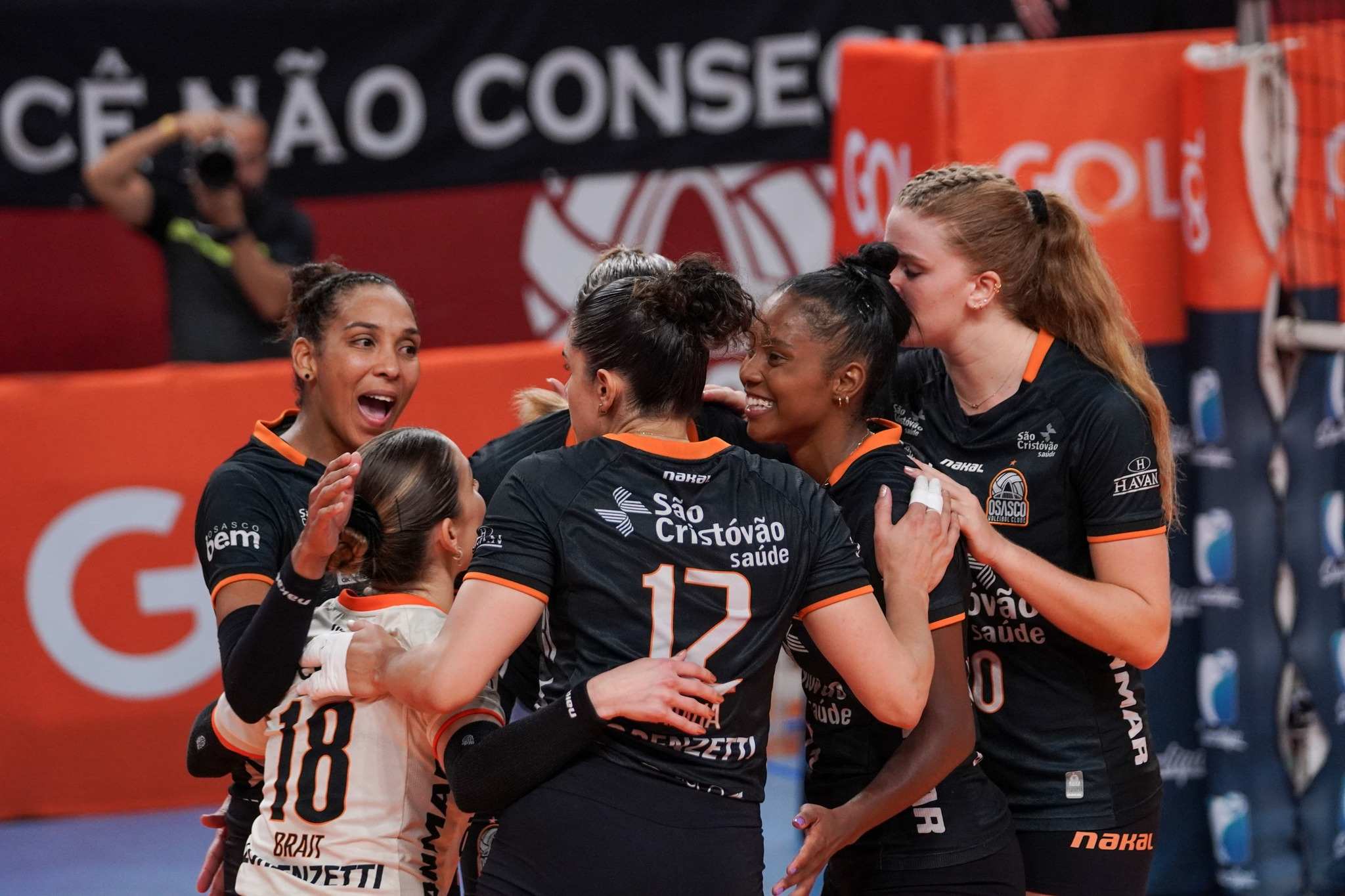 Osasco a um passo das semis — vitória sobre o Flu coloca time na briga pelo bi