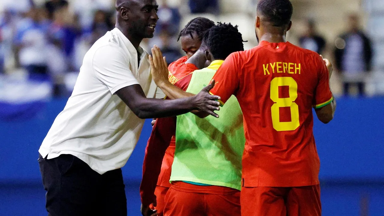 Gana demite Otto Addo a 3 semanas da Copa e cria clima de tensão nos Black Stars