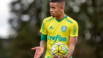 Gabriel Jesus manda a real: 'Penso todos os dias' em voltar pro Verdão