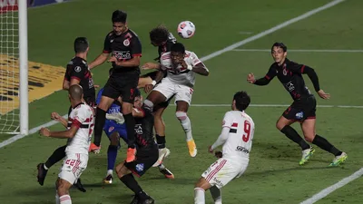 Como o Corinthians pode furar o bloqueio tricolor — Quebra de invencibilidade
