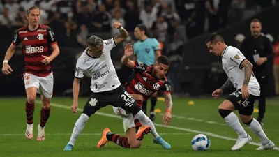 R$ 2 bi e sonhos — como o Flamengo virou máquina de formar craques E faturar milhões