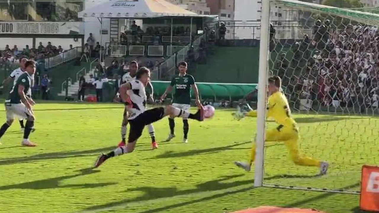 Vasco renasce das cinzas: a escalada cruzmaltina rumo à redenção no Brasileirão