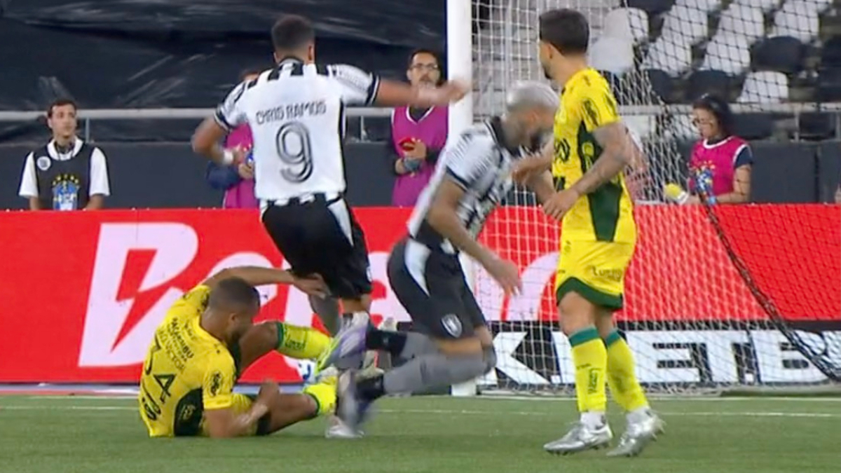 Bellão comanda vitória do Botafogo sobre Mirassol mas futuro no comando segue indefinido