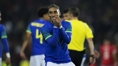 Raphinha acelera tratamento para El Clasico e Copa do Mundo 2026 sob pressão de clubes