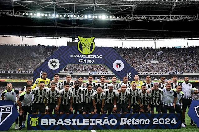 Botafogo avalia investidores após conselheiros preferirem saída de Textor em 2024