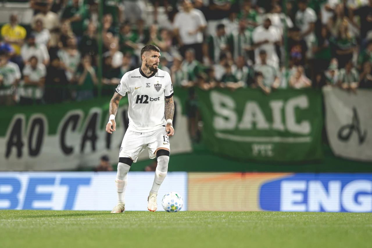 Contexto da lesão e retorno ao time titular Cano volta e mantém retrospecto posi