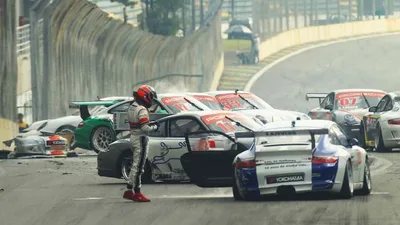 Problemas no asfalto adiam etapa de Goiânia - Análise técnica — Porsche Cup Brasil
