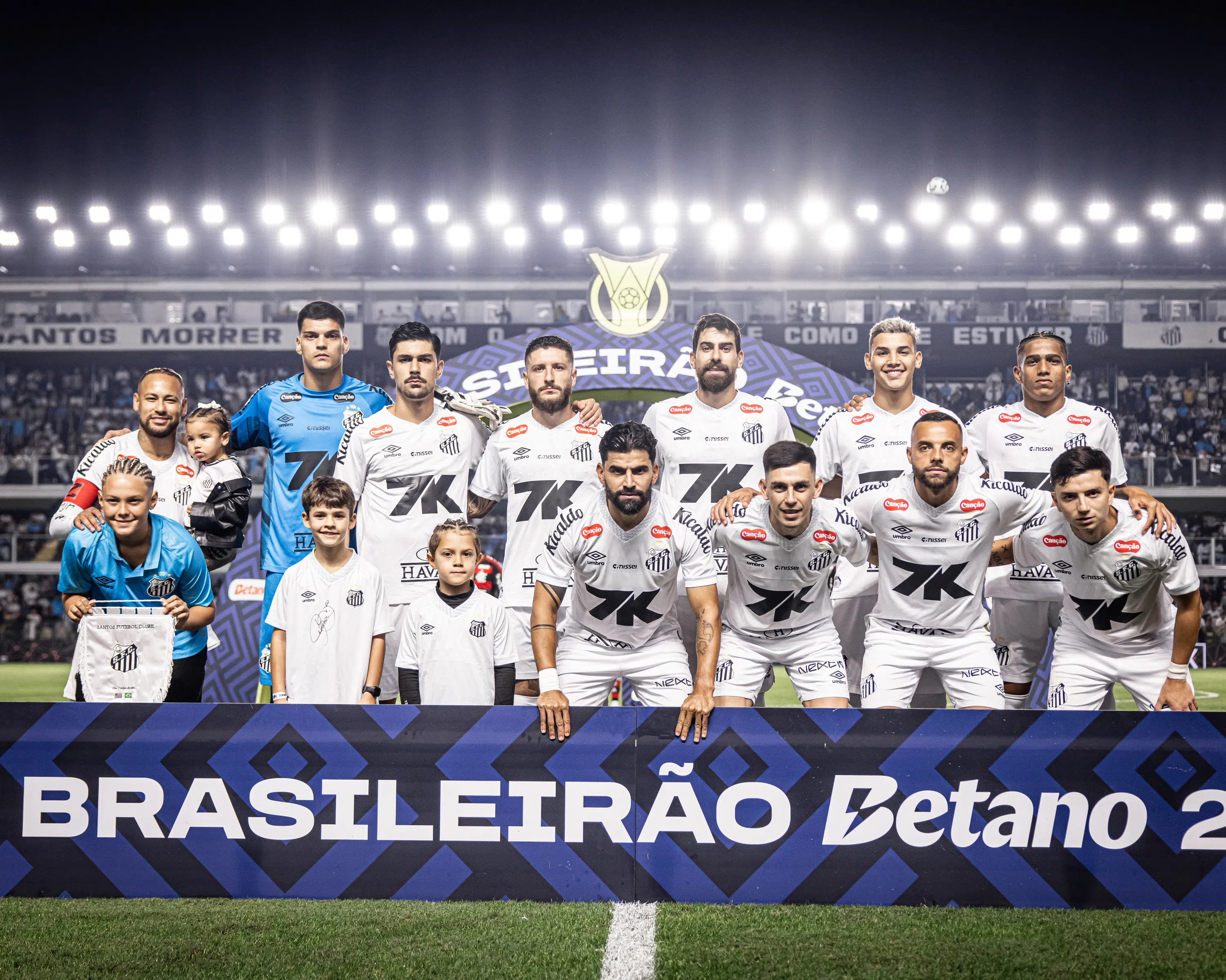 Impacto financeiro: cláusulas e compensações em jogo Oscar deixa São Paulo após