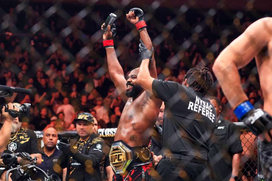 Wilder vs Chisora — diferença de 18 kg oficializada entre nocauteadores peso-pesado