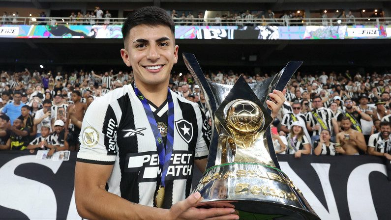 Botafogo evita transfer ban após acordo com Atlanta United por dívida de Almada