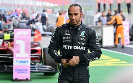 Lewis Hamilton Abriu o Caminho: Fashion Meets Formula 1 Pierre Gasly vira embaix