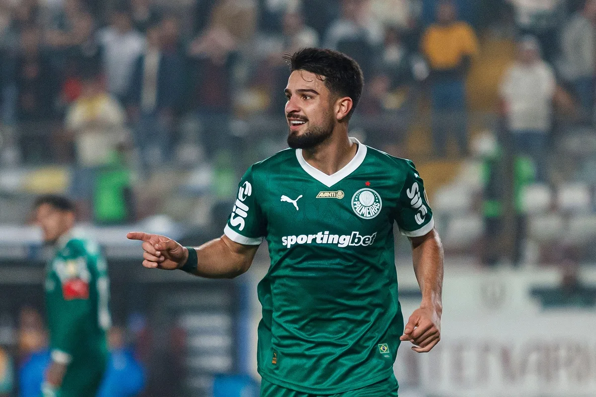 Precedentes Históricos de Conflitos entre Clubes e FIFA Presidente do Barcelona