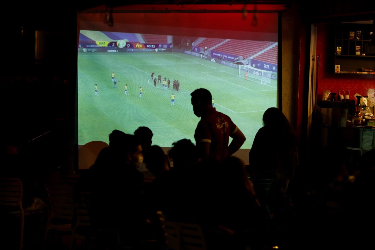 Impacto Financeiro e Audiência das Escolhas de Transmissão TV x Streaming