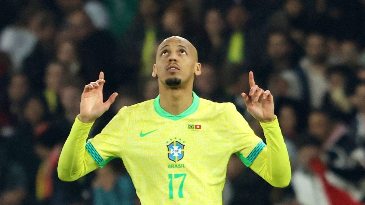 Histórico de cobertura revela mudança de tom Mídia muda discurso sobre Neymar ap