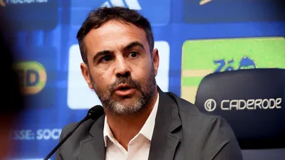 Guerra na Europa trouxe Artur Jorge ao Cruzeiro após recusas brasileiras