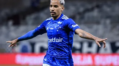 Cruzeiro economiza R$ 1 milhão por mês apostando em jovens da base na Libertadores