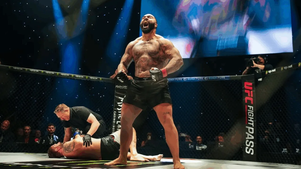 Gable Stevenson em ação na luta livre olímpica mostrando técnica de wrestling que pode dominar o UFC peso-pesado