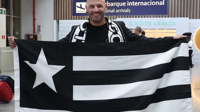 Botafogo inscreve 49 jogadores na Sul-Americana e abre vitrine para jóias da base