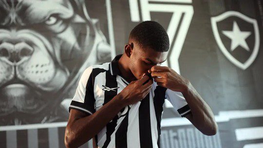 Tradição de revelação em competições continentais Botafogo inscreve 49 jogadores