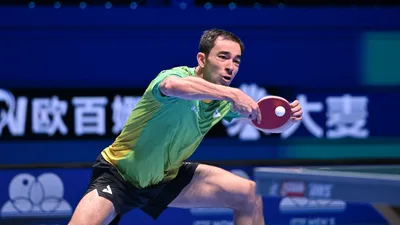 Como Calderano pode explorar o backhand de Wang Chuqin para repetir o feito de