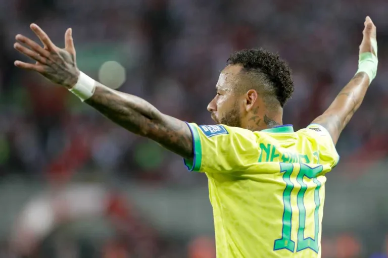 Craque Neto detona Vini Jr na Seleção enquanto cresce pressão por Neymar
