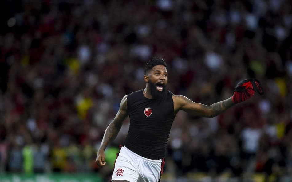 O renascimento tático da amarelinha Mudanças de Ancelotti transformam Brasil