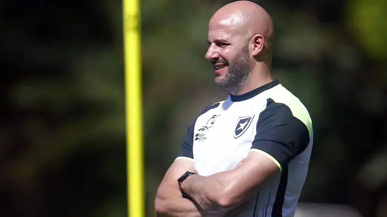 Botafogo aposta na juventude: técnico português de 38 anos assume comando