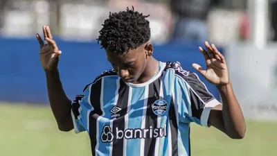 O futuro craque que não se cala diante da mídia — Joia da base detona Globo