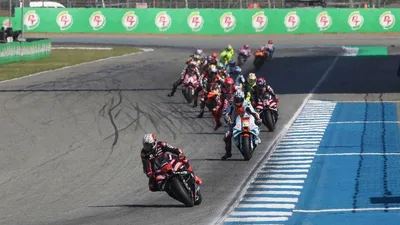 Bezzecchi domina MotoGP enquanto acidente chocante paralisa Moto2 no GP das Américas