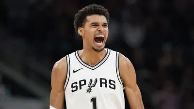 Wembanyama supera lenda e acelera sua escalada rumo ao estrelato na NBA