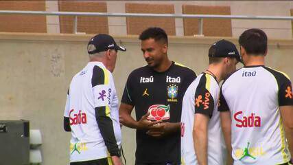 A certeza de Ancelotti sobre Danilo Ancelotti garante Danilo enquanto Neymar