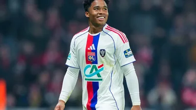 Endrick titular não resolve paradoxo ofensivo do Lyon na França