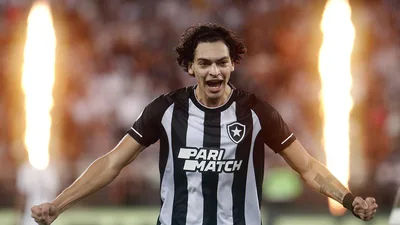 Vasco e Flamengo apostam em times alternativos para driblar calendário intenso