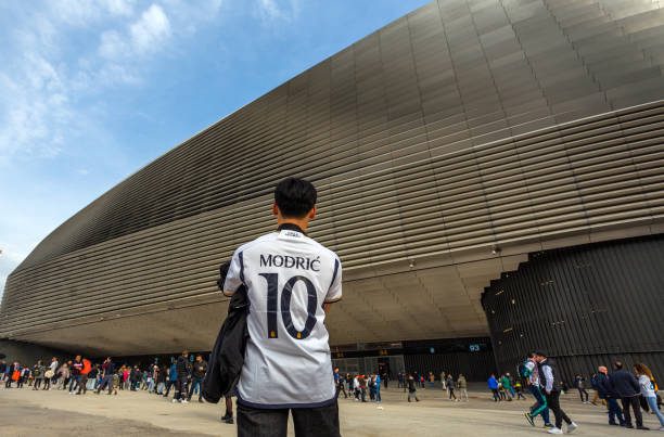 A escola defensiva de Zubieta Real Madrid busca zagueiro basco e manté