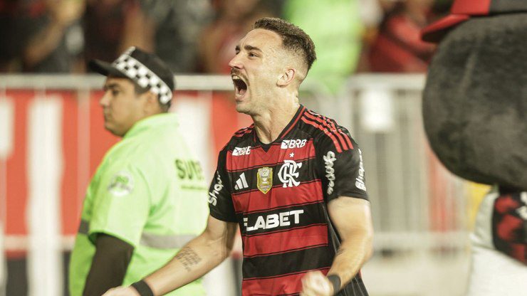 Os magos de San Siro Brasileiros marcaram época no clássico N