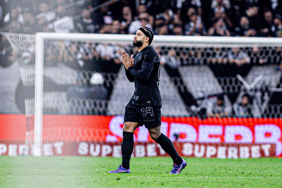 Corinthians despenca para odds de rebaixamento Palmeiras dispara nas odds de tít