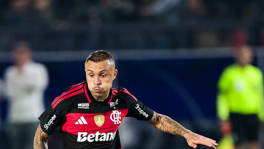 Pênalti perdido define rumos da partida Flamengo empata sem gols com Santos no M