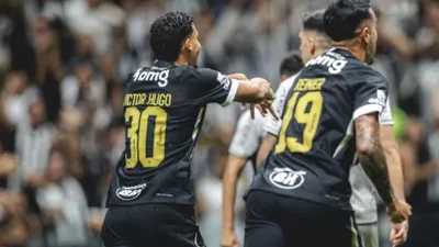 Athletico-PR vira sobre Atlético-MG e vence por 2 a 1 na MRV Arena