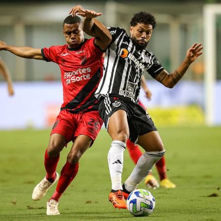 Jogo movimentado na MRV Arena Athletico-PR vira sobre Atlético-MG e ve