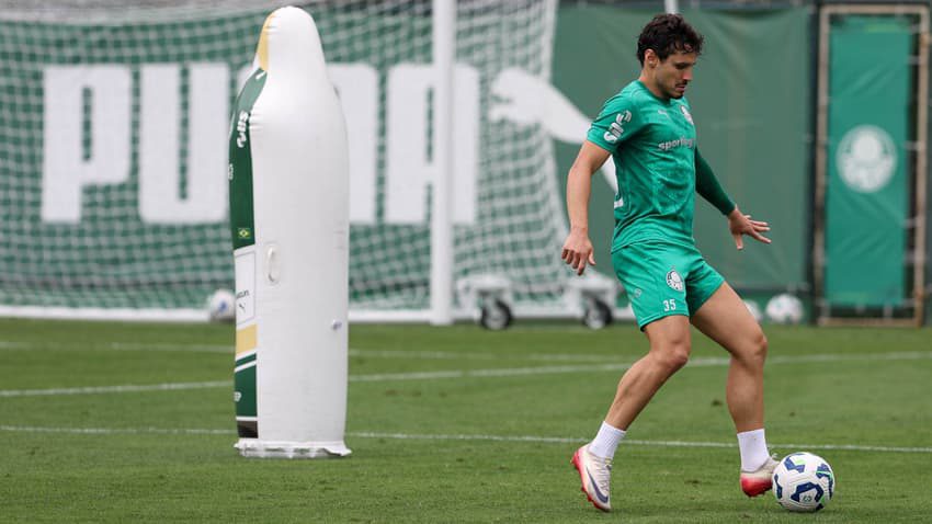 O laboratório tático dos minutos decisivos Abel Ferreira transforma Palmeiras em