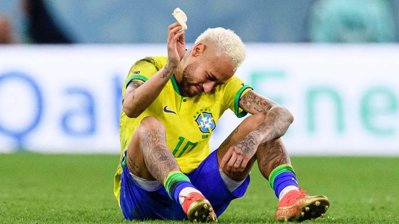 Carlo Ancelotti orientando jogadores da Seleção Brasileira durante treino preparatório para Copa do Mundo