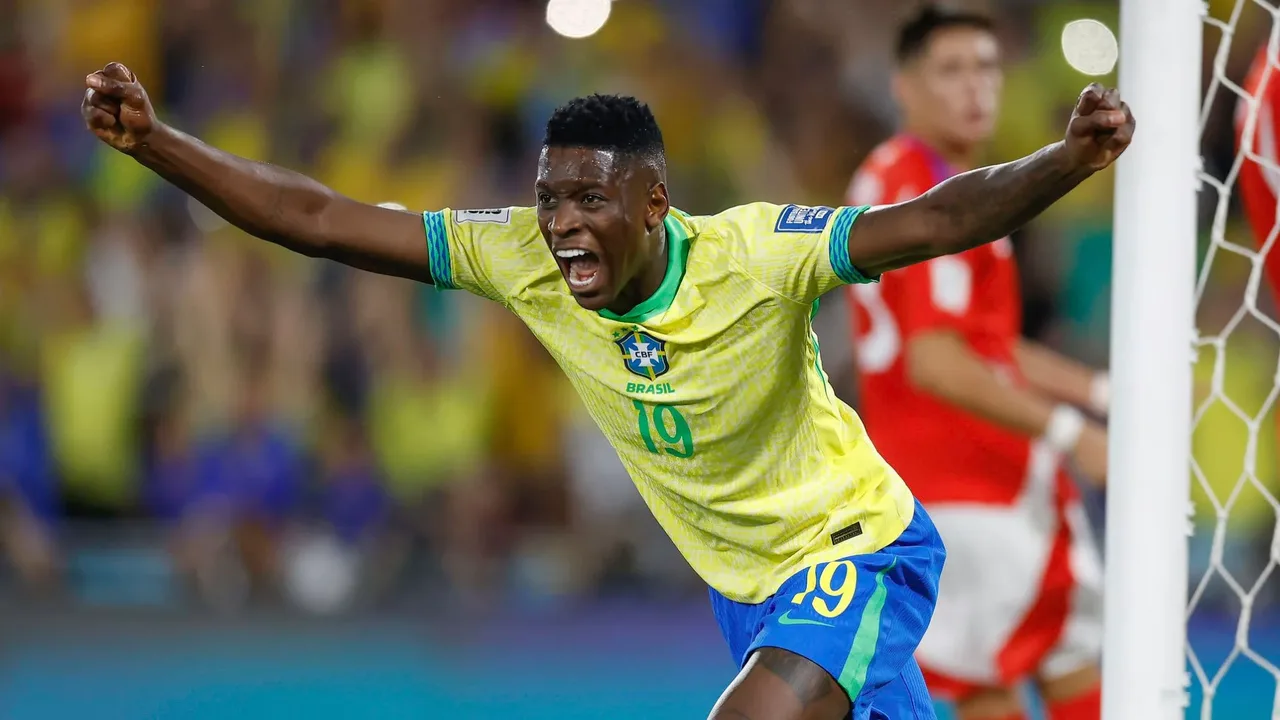 Carlo Ancelotti comandando treino da Seleção Brasileira com jogadores em campo