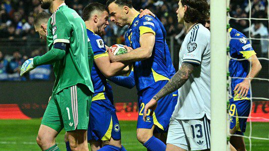 O peso histórico das ausências recentes Itália enfrenta trauma de duas Copas per