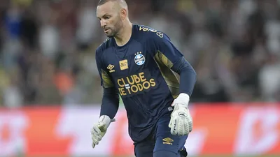 Weverton e Cleiton salvam líderes e decidem rumos do Brasileirão na décima rodada