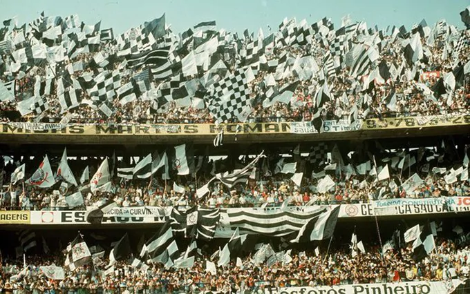 Jejum histórico expõe fragilidades estruturais Corinthians mergulha em crise pro