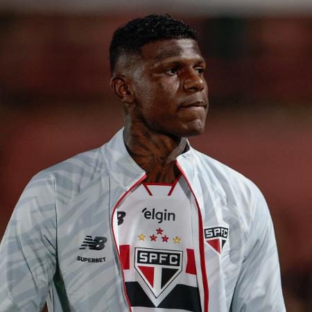 O perfil conservador de Tite encontra terreno fértil Tite ou Diniz no Corinthian