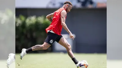 Neymar volta ao Santos e redefine sistema ofensivo na luta contra rebaixamento