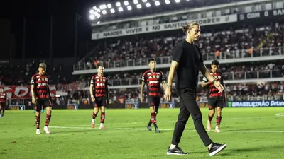 Apoio interno a Plata expõe nova dinâmica social no vestiário do Flamengo