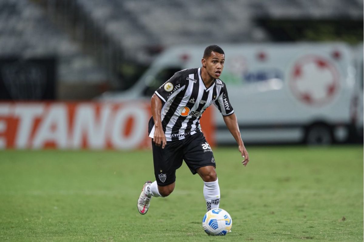 A estratégia atleticana passa pelo elenco robusto Atlético-MG estreia contra Pue