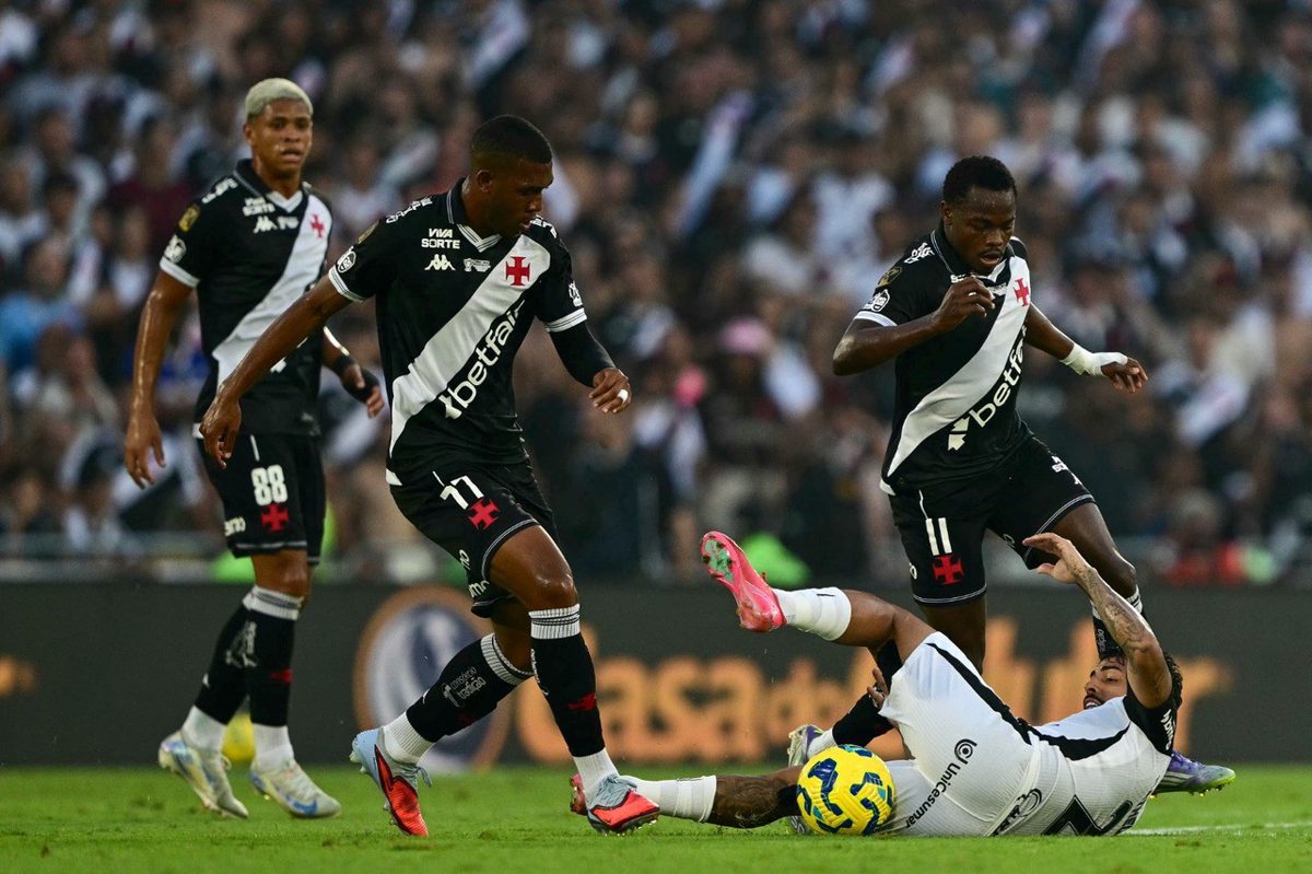 Santos e Vasco apostam tudo na Sul-Americana com elencos de luxo